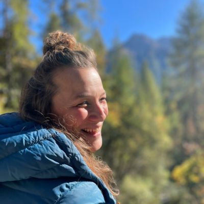 Sarah Teammitglied von Gefühlstiere. Verkauf von Gefühlskarten